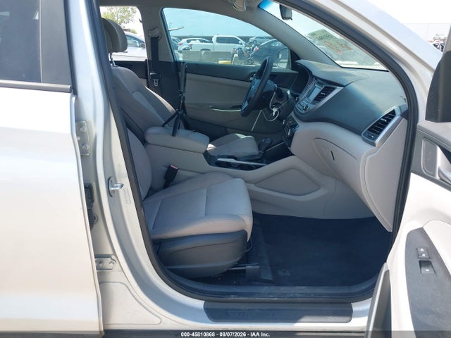 Продаж на аукціоні авто 2016 Hyundai Tucson Se, vin: KM8J33A44GU184033, номер лоту: 45810868