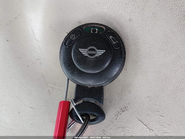 45810957 :رقم المزاد ، WMWZB3C54BWM01333 vin ، 2011 Mini Cooper Countryman مزاد بيع