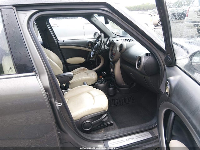 45810957 :رقم المزاد ، WMWZB3C54BWM01333 vin ، 2011 Mini Cooper Countryman مزاد بيع
