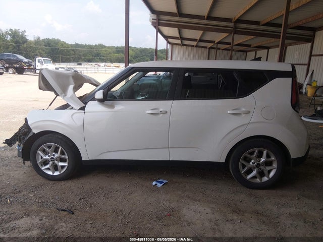 2023 Kia Soul S მანქანა იყიდება აუქციონზე, vin: KNDJ23AU4P7867162, აუქციონის ნომერი: 45811038