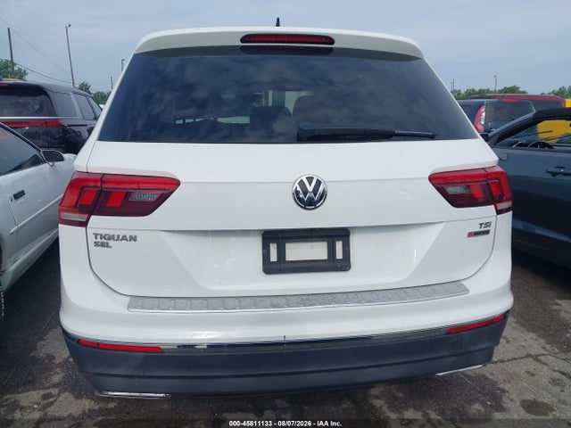 45811133 :رقم المزاد ، 3VV2B7AX9JM073973 vin ، 2018 Volkswagen Tiguan 2.0t Se/2.0t Sel مزاد بيع