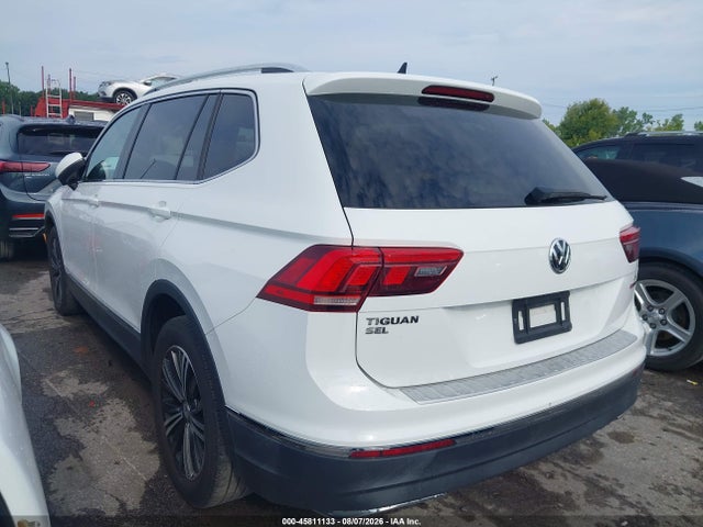 45811133 :رقم المزاد ، 3VV2B7AX9JM073973 vin ، 2018 Volkswagen Tiguan 2.0t Se/2.0t Sel مزاد بيع