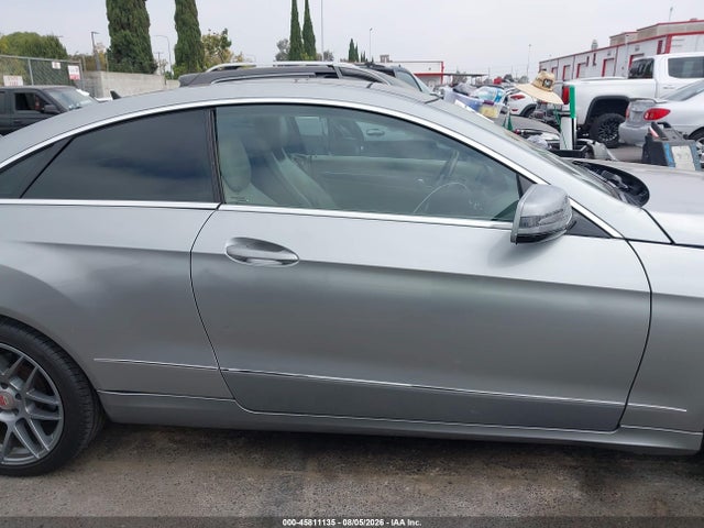 Продажа на аукционе авто 2010 Mercedes-benz E 350, vin: WDDKJ5GB2AF037419, номер лота: 45811135