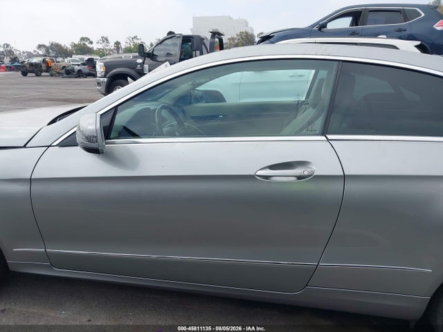 Продажа на аукционе авто 2010 Mercedes-benz E 350, vin: WDDKJ5GB2AF037419, номер лота: 45811135