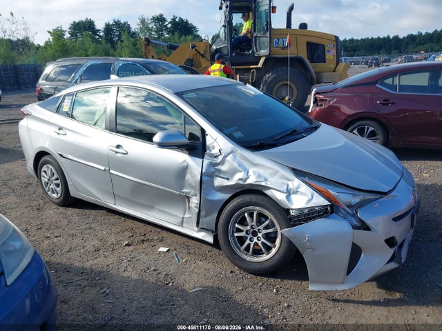 Toyota Prius Two 2017 JTDKBRFU6H3035945 Image 13