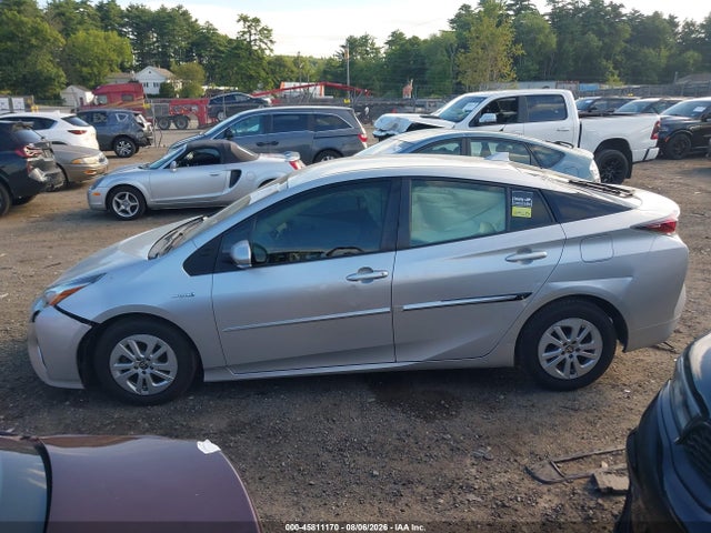 Toyota Prius Two 2017 JTDKBRFU6H3035945 Image 14