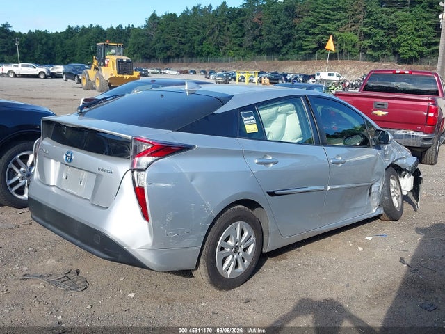 Toyota Prius Two 2017 JTDKBRFU6H3035945 Image 4