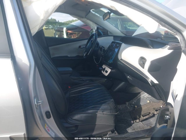Toyota Prius Two 2017 JTDKBRFU6H3035945 Image 5