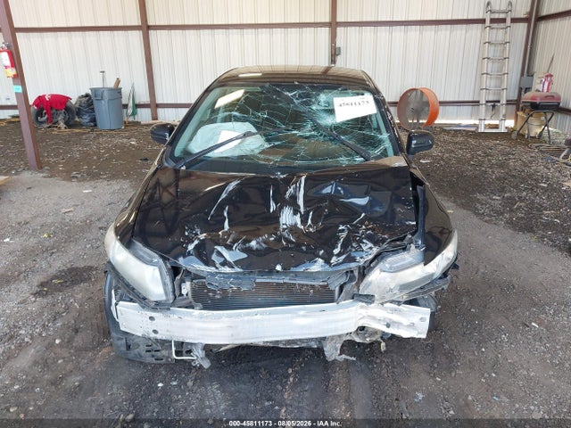19XFB2F53FE004529 Honda Civic Lx