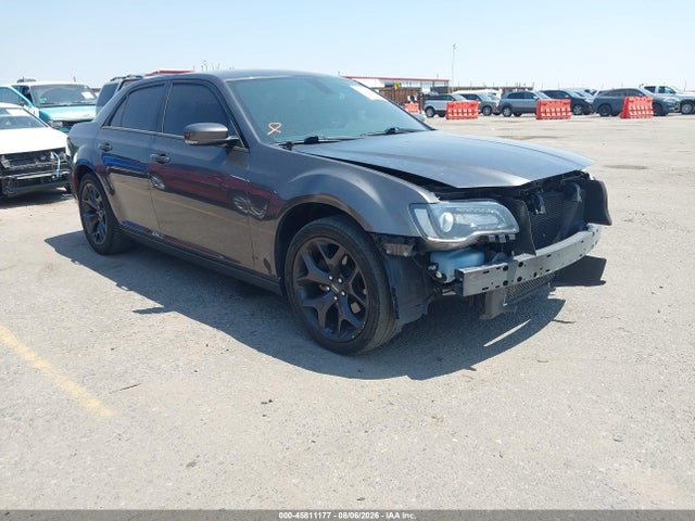 2021 Chrysler 300 300s მანქანა იყიდება აუქციონზე, vin: 2C3CCABG4MH545645, აუქციონის ნომერი: 45811177