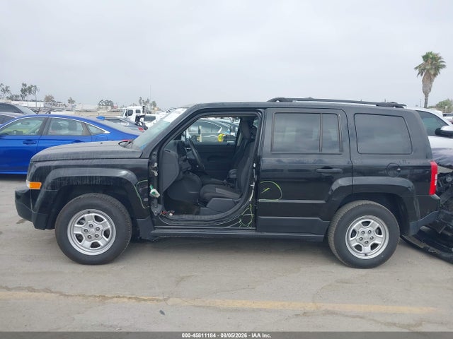 1C4NJPBB5GD808163 Jeep Patriot Sport
