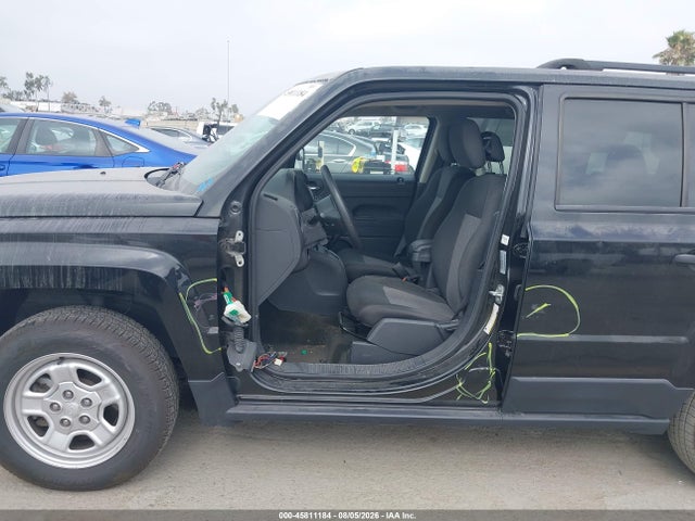1C4NJPBB5GD808163 Jeep Patriot Sport