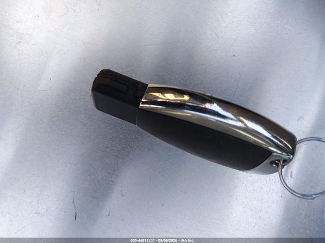 45811201 :رقم المزاد ، WDDGF4HB2EA952760 vin ، 2014 Mercedes-benz C 250 Luxury مزاد بيع