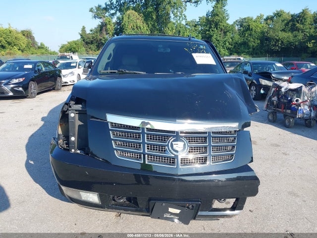 2011 Cadillac Escalade Esv Premium მანქანა იყიდება აუქციონზე, vin: 1GYS4JEF4BR132851, აუქციონის ნომერი: 45811213