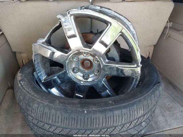 2011 Cadillac Escalade Esv Premium მანქანა იყიდება აუქციონზე, vin: 1GYS4JEF4BR132851, აუქციონის ნომერი: 45811213