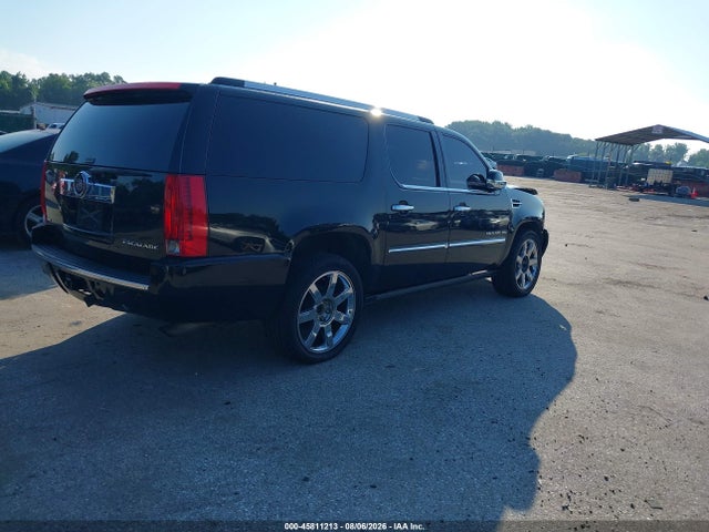 2011 Cadillac Escalade Esv Premium მანქანა იყიდება აუქციონზე, vin: 1GYS4JEF4BR132851, აუქციონის ნომერი: 45811213