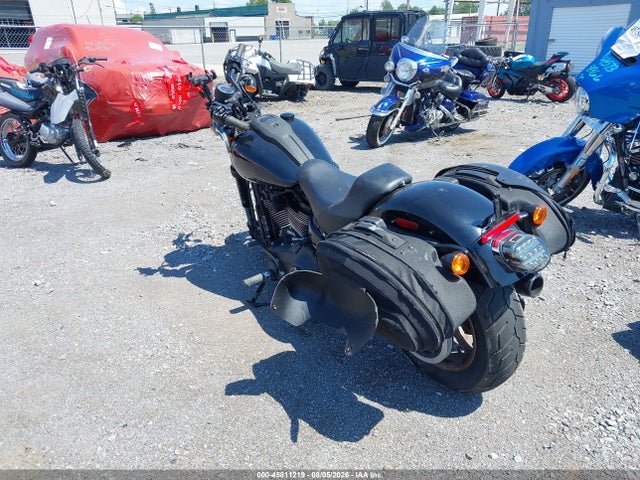 45811219 :رقم المزاد ، 1HD1YWZ1XRB036550 vin ، 2024 Harley-davidson Fxlrs مزاد بيع