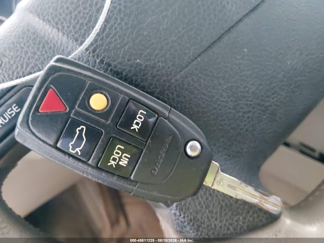 45811225 :رقم المزاد ، YV1SZ59H241126942 vin ، 2004 Volvo Xc70 2.5t مزاد بيع