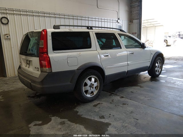 45811225 :رقم المزاد ، YV1SZ59H241126942 vin ، 2004 Volvo Xc70 2.5t مزاد بيع