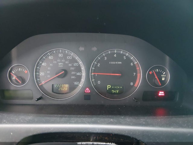 45811225 :رقم المزاد ، YV1SZ59H241126942 vin ، 2004 Volvo Xc70 2.5t مزاد بيع