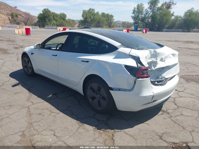 Tesla Model 3 Rear-wheel Drive 2023 5YJ3E1EAXPF489718 Image 3