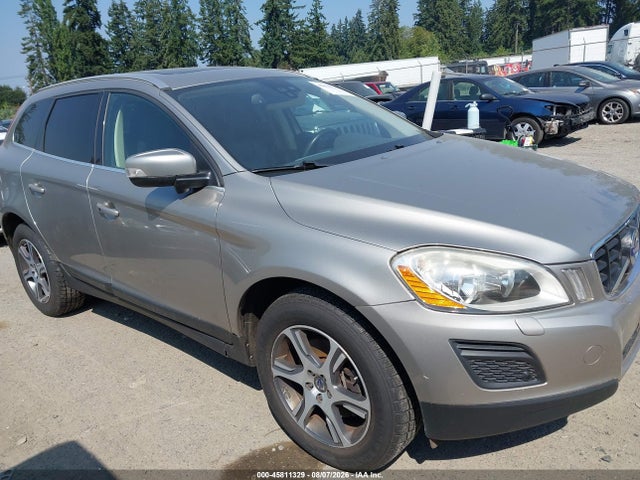 45811329 :رقم المزاد ، YV4902DZ8B2209924 vin ، 2011 Volvo Xc60 T6 مزاد بيع