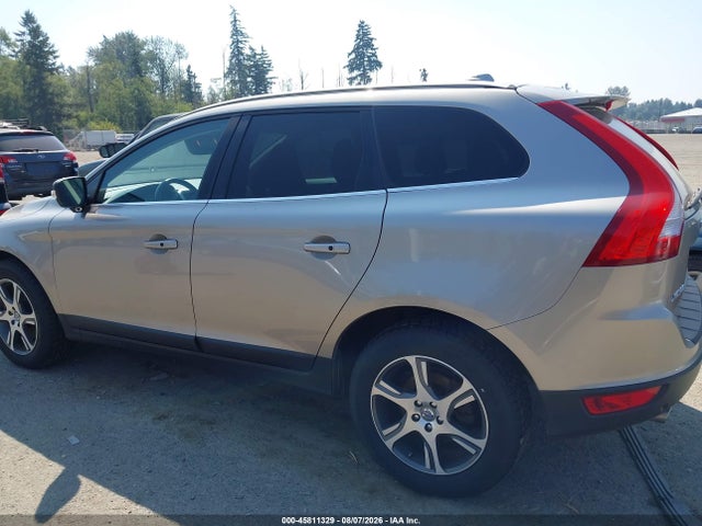 45811329 :رقم المزاد ، YV4902DZ8B2209924 vin ، 2011 Volvo Xc60 T6 مزاد بيع