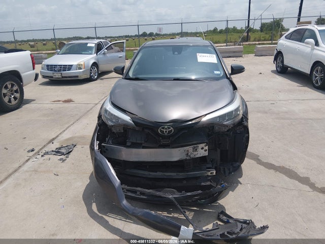 JTNKHMBX7L1090762 Toyota C-HR LE