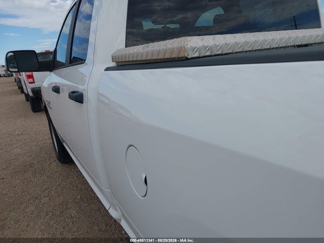 Продаж на аукціоні авто 2017 Ram 1500 Tradesman  4x4 6'4 Box, vin: 1C6RR7FG0HS616525, номер лоту: 45811341