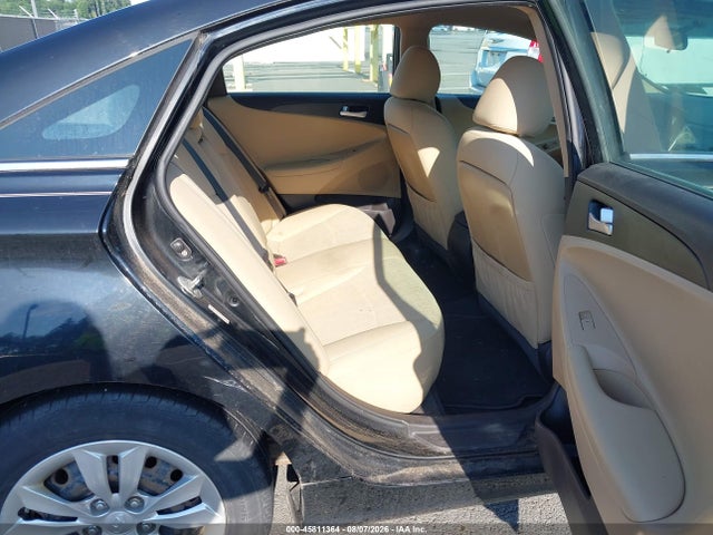 45811364 :رقم المزاد ، 5NPEB4AC0BH083564 vin ، 2011 Hyundai Sonata Gls مزاد بيع