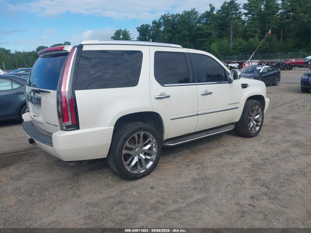 Продажа на аукционе авто 2008 Cadillac Escalade, vin: 1GYFK63898R160890, номер лота: 45811402