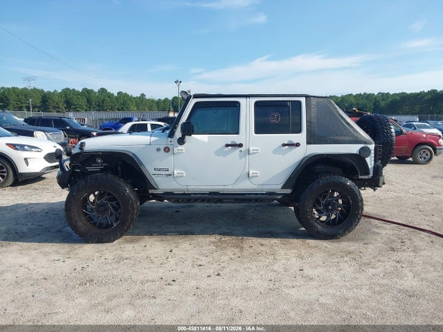1C4BJWDG4JL828942 Jeep Wrangler Jk Unlimited Sport S 4x4