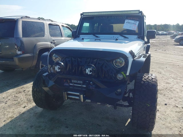 1C4BJWDG4JL828942 Jeep Wrangler Jk Unlimited Sport S 4x4