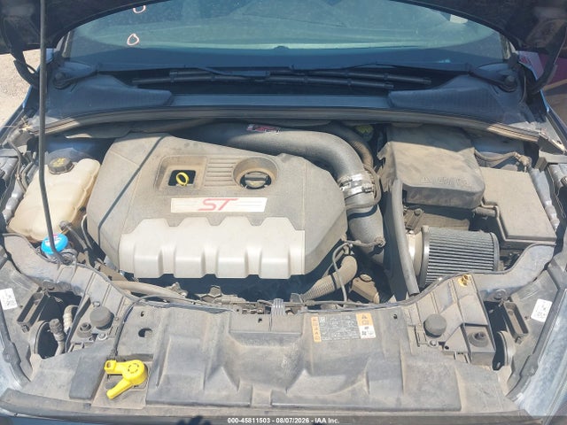 45811503 :رقم المزاد ، 1FADP3L98JL331438 vin ، 2018 Ford Focus St مزاد بيع