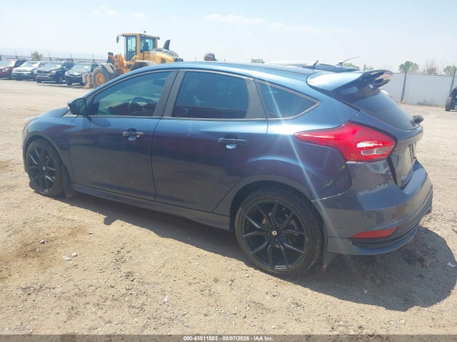 45811503 :رقم المزاد ، 1FADP3L98JL331438 vin ، 2018 Ford Focus St مزاد بيع