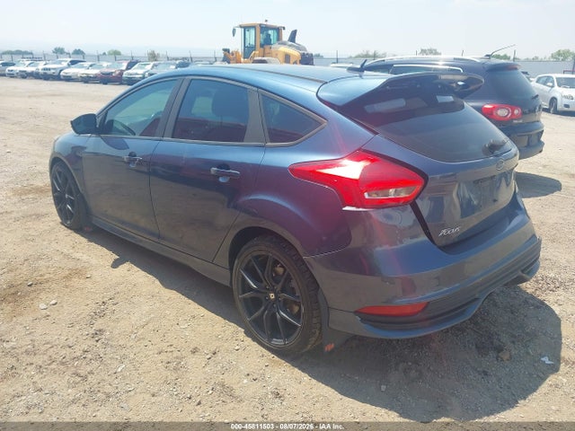 45811503 :رقم المزاد ، 1FADP3L98JL331438 vin ، 2018 Ford Focus St مزاد بيع