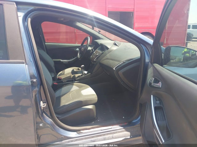45811503 :رقم المزاد ، 1FADP3L98JL331438 vin ، 2018 Ford Focus St مزاد بيع