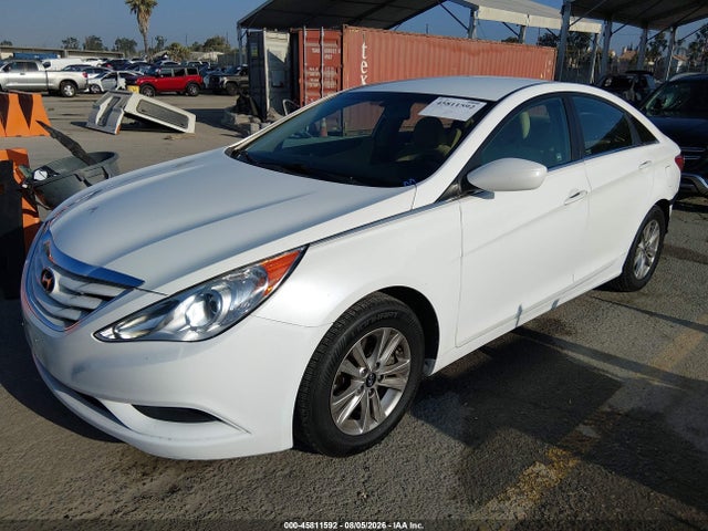 45811592 :رقم المزاد ، 5NPEB4AC0DH757750 vin ، 2013 Hyundai Sonata Gls مزاد بيع