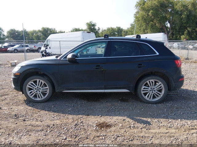 2018 Audi Q5 2.0t Premium/2.0t Tech Premium მანქანა იყიდება აუქციონზე, vin: WA1BNAFY0J2007060, აუქციონის ნომერი: 45811605