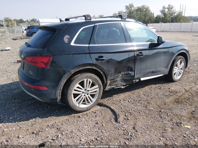 2018 Audi Q5 2.0t Premium/2.0t Tech Premium მანქანა იყიდება აუქციონზე, vin: WA1BNAFY0J2007060, აუქციონის ნომერი: 45811605