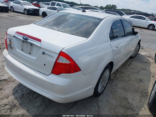 2010 Ford Fusion Hybrid მანქანა იყიდება აუქციონზე, vin: 3FADP0L3XAR179075, აუქციონის ნომერი: 45811631
