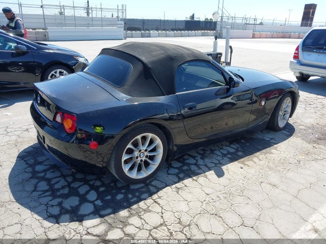 45811635 :رقم المزاد ، 4USBT33473LS44810 vin ، 2003 Bmw Z4 2.5i مزاد بيع