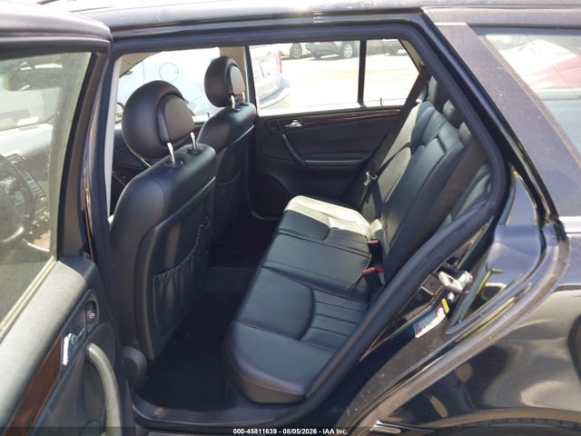 2005 Mercedes-benz C 240 Luxury მანქანა იყიდება აუქციონზე, vin: WDBRH61J35F585637, აუქციონის ნომერი: 45811639