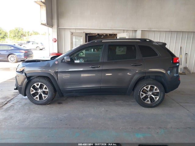 45811654 :رقم المزاد ، 1C4PJMBS2HW582290 vin ، 2017 Jeep Cherokee Trailhawk مزاد بيع