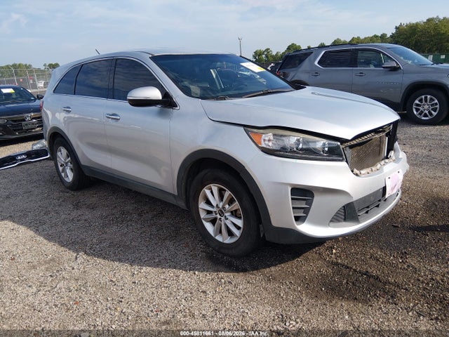 Auction sale of the 2019 Kia Sorento 3.3l Lx, vin: 5XYPG4A5XKG554204, lot number: 45811661