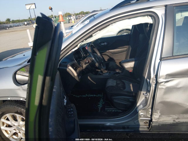 Продажа на аукционе авто 2015 Jeep Cherokee Sport, vin: 1C4PJLAB8FW579421, номер лота: 45811689