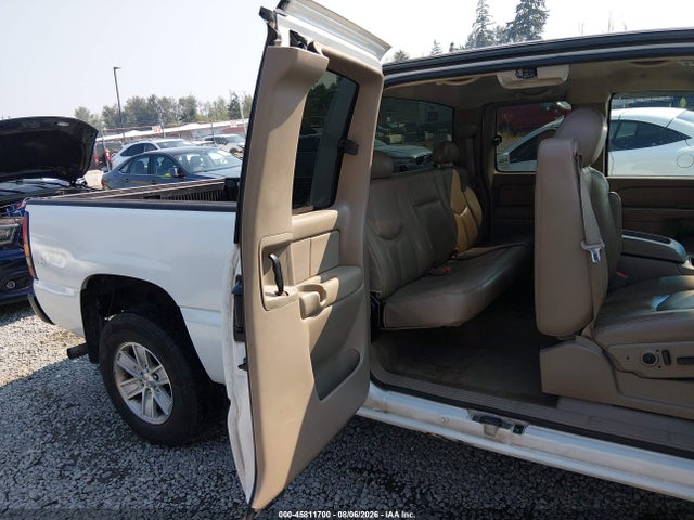 2004 Gmc Sierra 1500 Slt მანქანა იყიდება აუქციონზე, vin: 2GTEK19T841158731, აუქციონის ნომერი: 45811700