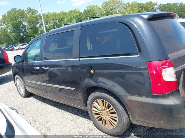 Продажа на аукционе авто 2014 Chrysler Town & Country Limited, vin: 2C4RC1GG3ER372064, номер лота: 45811752