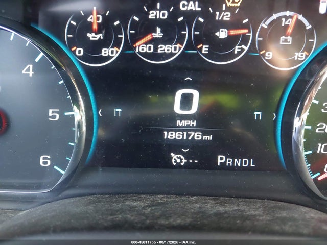 2017 Chevrolet Tahoe Lt მანქანა იყიდება აუქციონზე, vin: 1GNSKBKC1HR333585, აუქციონის ნომერი: 45811755