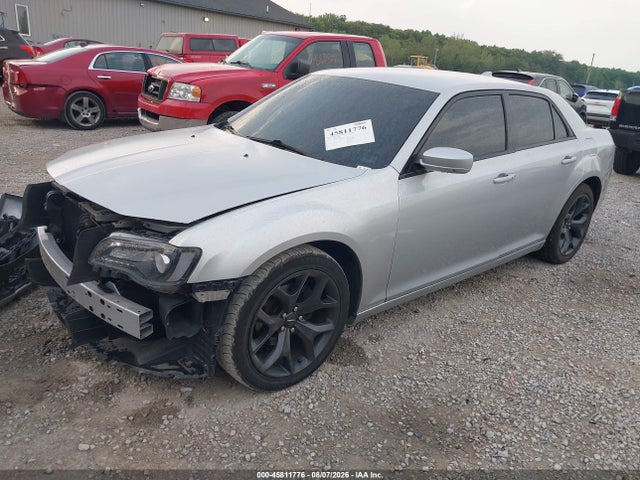 45811776 :رقم المزاد ، 2C3CCABG1MH524025 vin ، 2021 Chrysler 300 300s مزاد بيع